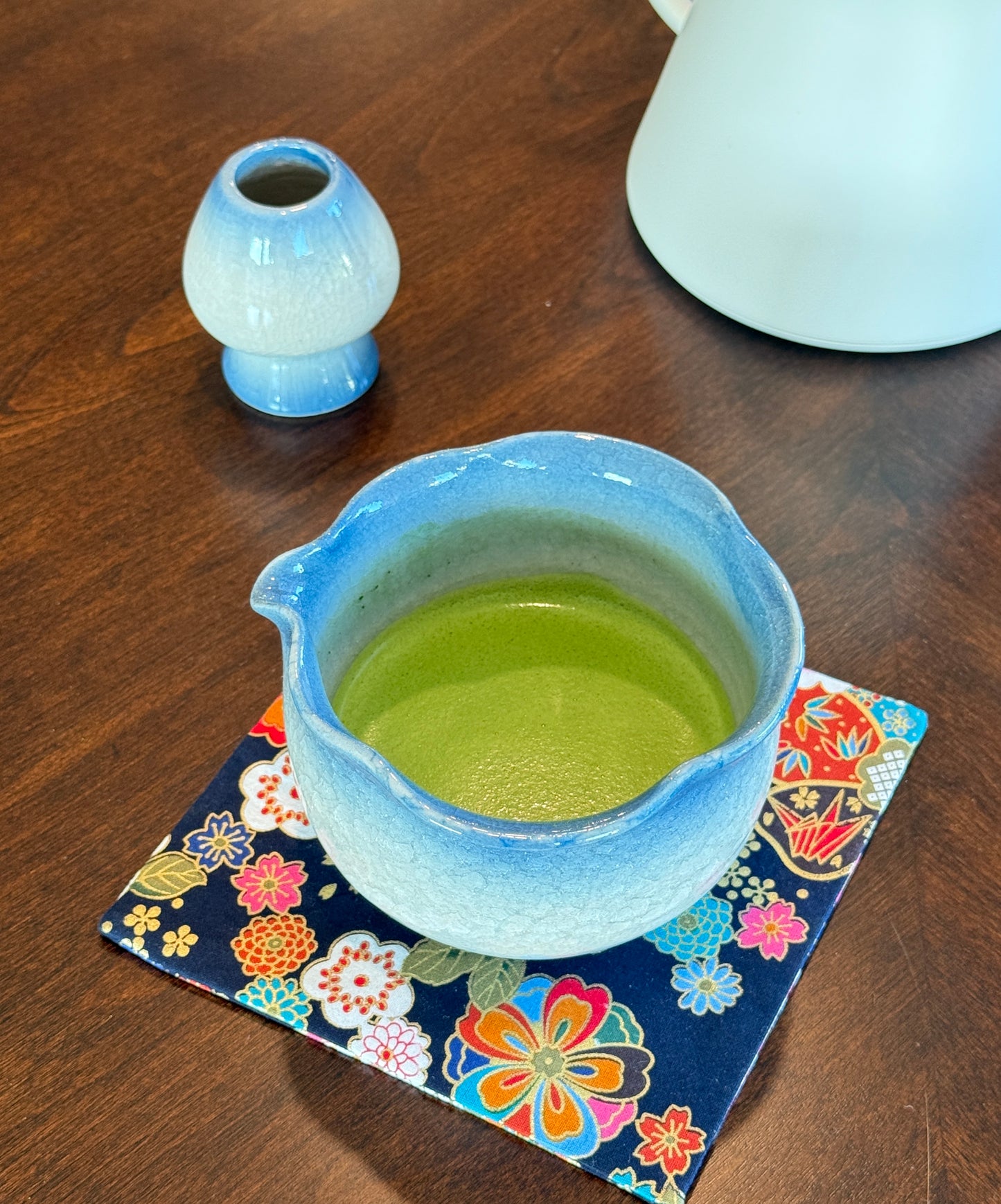 Katakuchi Chawan- Hanami Bloom