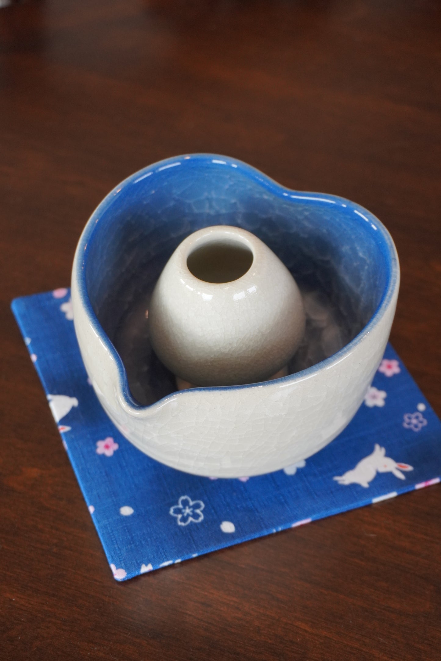 Katakuchi Chawan- Soft V Lip
