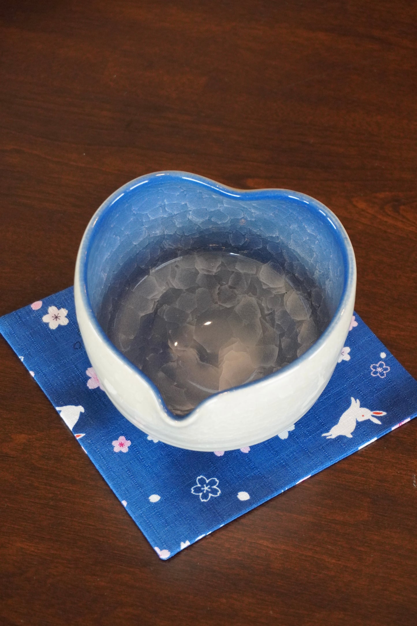 Katakuchi Chawan- Soft V Lip